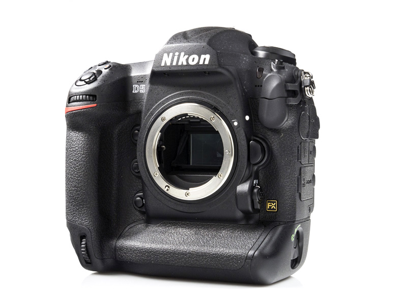 nikon_d5_main