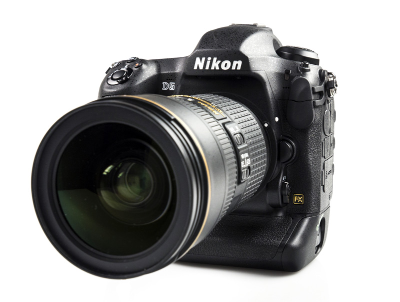 nikon_d5_withlens